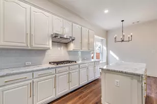 1727 E Branch Hollow Dr, Carrollton, TX 75007 - Photo 19