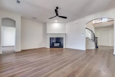 1727 E Branch Hollow Drive, Carrollton, TX 75007 - Photo 11