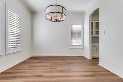 1727 E Branch Hollow Drive, Carrollton, TX 75007 - Photo 9