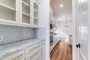 1727 E Branch Hollow Dr, Carrollton, TX 75007 - Photo 21