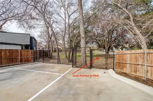 408 Foch St, Fort Worth, TX 76107 - Photo 13