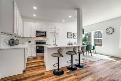 2621 Hillside Drive, Granbury, TX 76048 - Photo 9