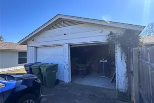 1905 Powderhorn Dr, Garland, TX 75044 - Photo 27