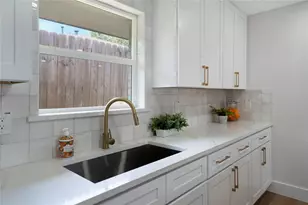 10416 Church Rd, Dallas, TX 75238 - Photo 15