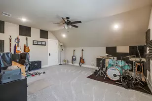 322 Mountainview Ct, Sunset, TX 76270 - Photo 33