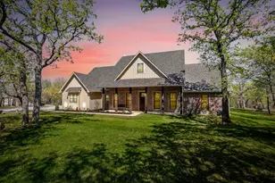 322 Mountainview Ct, Sunset, TX 76270 - Photo 1