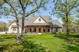 322 Mountainview Ct, Sunset, TX 76270 - Photo 9