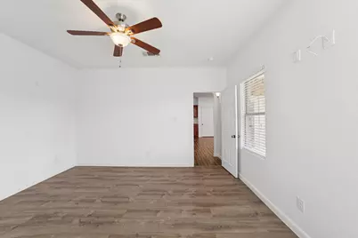 1253 E Jessamine Street, Fort Worth, TX 76104 - Photo 13