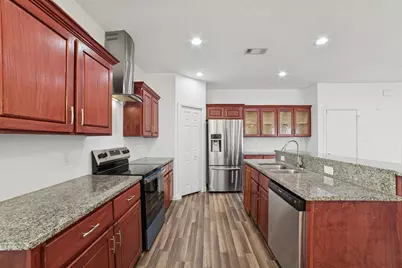 1253 E Jessamine Street, Fort Worth, TX 76104 - Photo 9