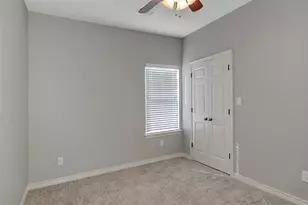 613 E Rosedale St, Sherman, TX 75090 - Photo 17