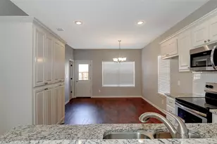 613 E Rosedale St, Sherman, TX 75090 - Photo 5