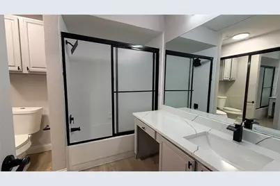 5757 Martel Avenue #B05, Dallas, TX 75206 - Photo 11