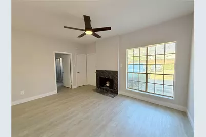 5757 Martel Avenue #B05, Dallas, TX 75206 - Photo 3