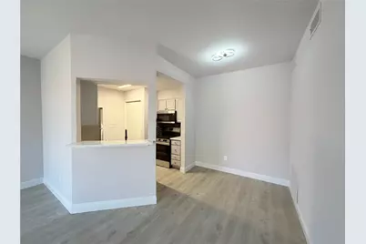 5757 Martel Avenue #B05, Dallas, TX 75206 - Photo 5
