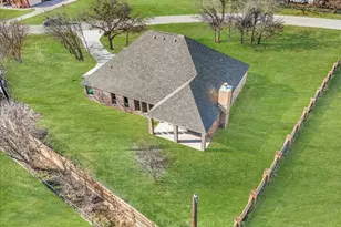 101 Hearthstone Ct, Weatherford, TX 76087 - Photo 33