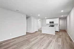 4152 Woodhill Bnd Dr, Fort Worth, TX 76036 - Photo 11