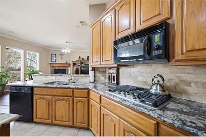 6002 Valleywood Drive, Flower Mound, TX 75028 - Photo 17