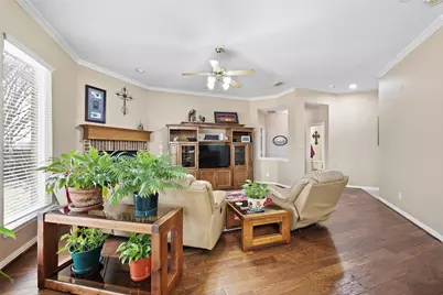 6002 Valleywood Drive, Flower Mound, TX 75028 - Photo 9