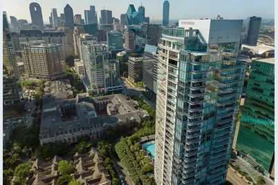 2900 McKinnon Street #801, Dallas, TX 75201 - Photo 33