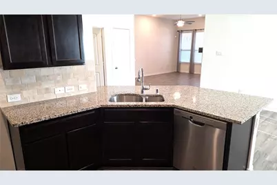 9328 Bronze Meadow Drive, Fort Worth, TX 76131 - Photo 7