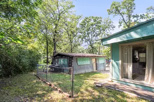 306 Dyer Cir, Payne Springs, TX 75156 - Photo 29