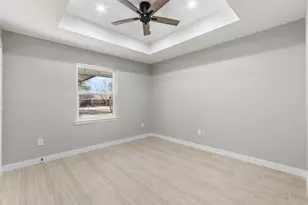 2819 Yorkshire St, Irving, TX 75061 - Photo 23