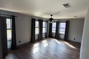 1605 S Houston St, Kaufman, TX 75142 - Photo 13