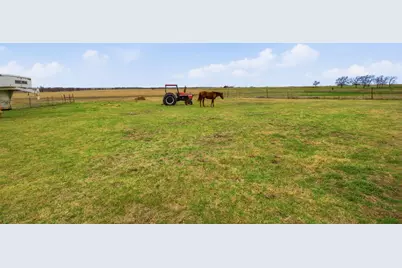 650 Lone Star Road, Whitesboro, TX 76273 - Photo 35