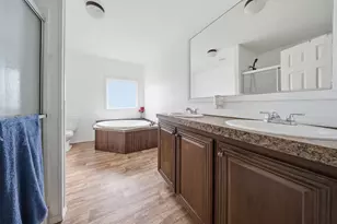 650 Lone Star Rd, Whitesboro, TX 76273 - Photo 21