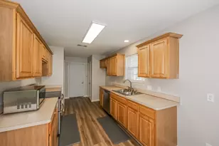 321 Meadow Park Dr, White Settlement, TX 76108 - Photo 9