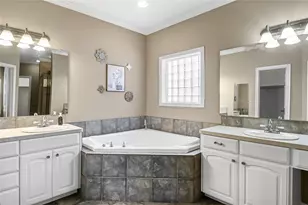 10624 Russell Dr Dr, Chandler, TX 75758 - Photo 29