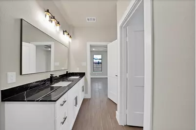 5104 Waterbury Court, Granbury, TX 76048 - Photo 21