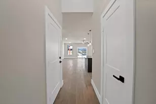 5104 Waterbury Ct, Granbury, TX 76048 - Photo 3