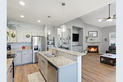 913 Carpenter Street, Azle, TX 76020 - Photo 3