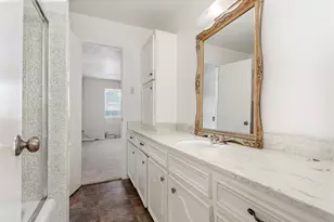 11352 Quail Run St, Dallas, TX 75238 - Photo 25