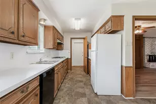 11352 Quail Run St, Dallas, TX 75238 - Photo 17