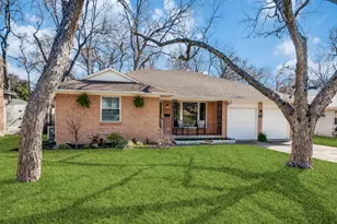 8306 Stonycreek Dr, Dallas, TX 75228 - Photo 23