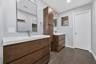 2215 Shady Meadow Ct, Arlington, TX 76013 - Photo 21