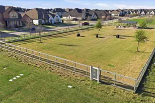 813 8th St, Argyle, TX 76226 - Photo 33