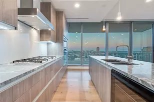 3130 N Harwood St, Dallas, TX 75201 - Photo 3