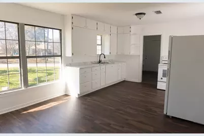 403 N Fairview Street, Keene, TX 76059 - Photo 5