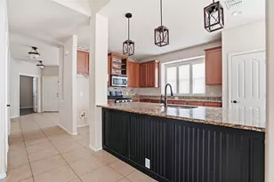 560 Vickie St, Crowley, TX 76036 - Photo 5