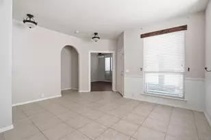 560 Vickie St, Crowley, TX 76036 - Photo 9