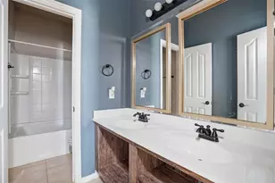 560 Vickie St, Crowley, TX 76036 - Photo 35