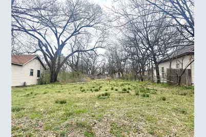 217 W Acheson Street, Denison, TX 75020 - Photo 1