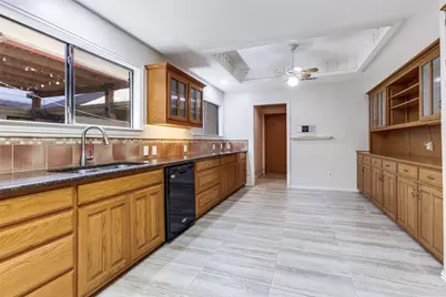 1905 Violet Circle, Richardson, TX 75080 - Photo 9