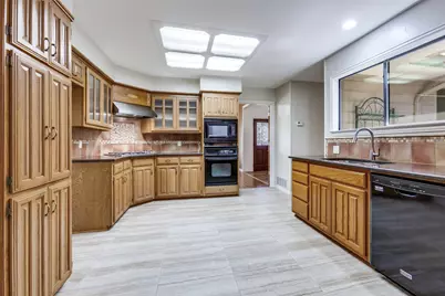 1905 Violet Circle, Richardson, TX 75080 - Photo 11