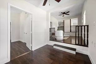 508 Lois Cir, Granbury, TX 76049 - Photo 13