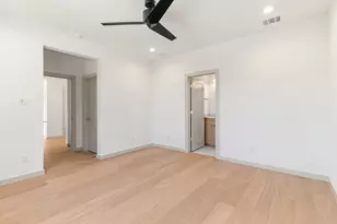 8931 San Fernando Way, Dallas, TX 75218 - Photo 17