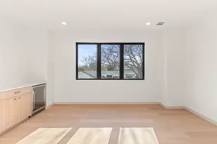 8931 San Fernando Way, Dallas, TX 75218 - Photo 23